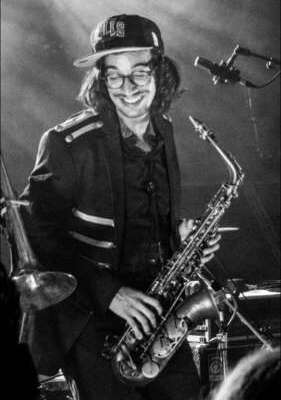 Animation musicale, spectacle musical, saxophoniste, sax, Arteflammes Animation musicale, spectacle musical, saxophoniste, sax, Arteflammes