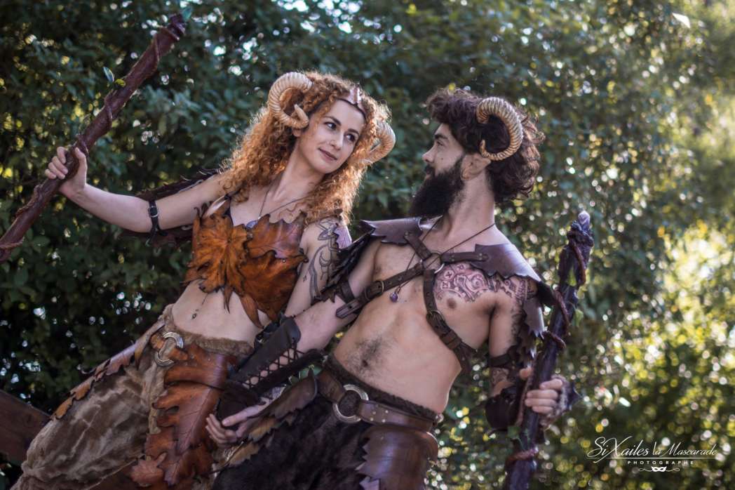 Déambulation Faune en échasses Déambulation festival fantastique, Festival féerique, France, fête médiévale, animation, spectacle sur échasses
